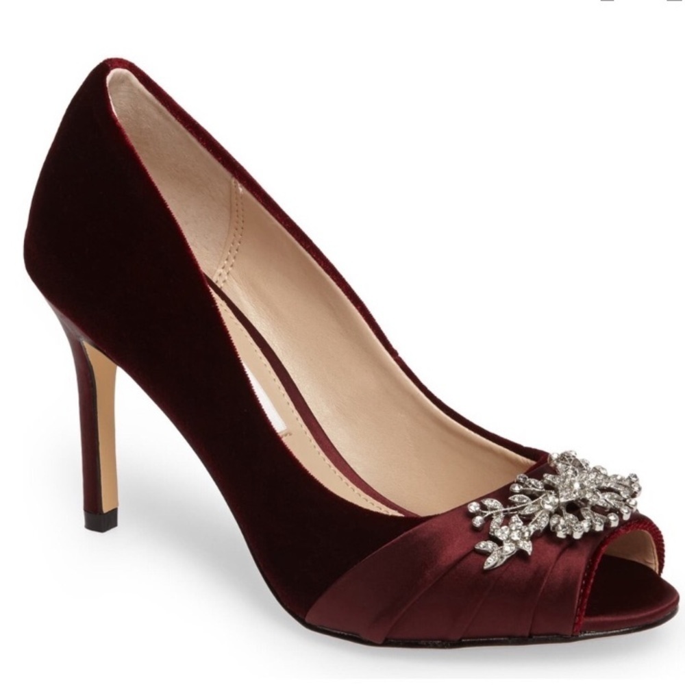 New NINA Rumina2 Merlot Romance Open Toe Heels Size 8.5M